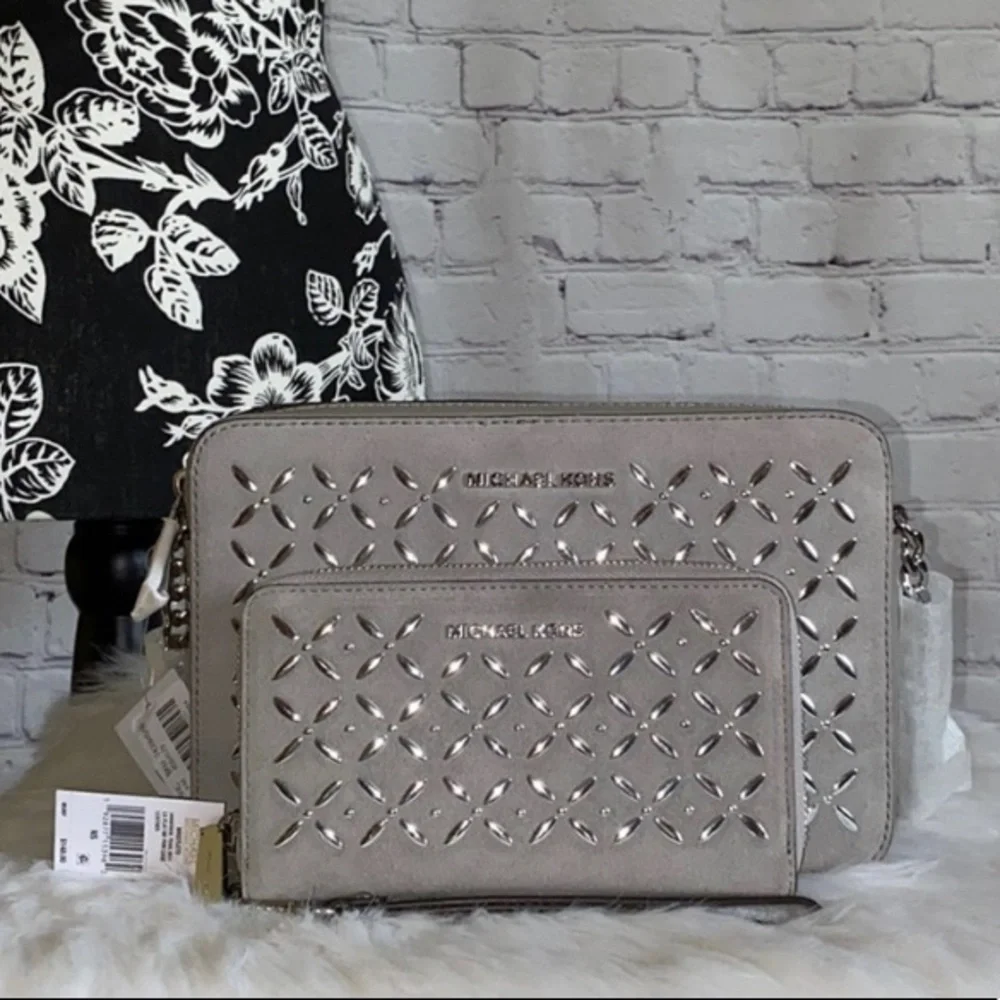 Michael Kors CROSSBODIES/WRISTLET 2pc Set